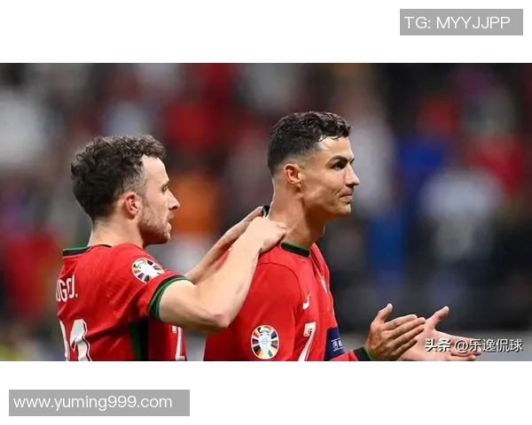 足球明星遭遇车祸不幸身亡震惊全球球迷与体育界