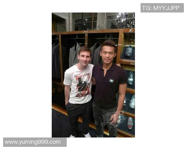 足球明星成龙的粉丝数量究竟有多少引发了众多球迷的关注和讨论