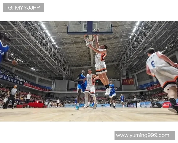 篮球运动员全明星赛精彩瞬间回顾与精彩表现分析视频合集